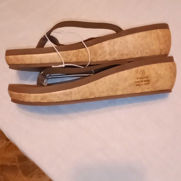 Jantzen Size 8 Sandal's Brown - Picture 2 of 4